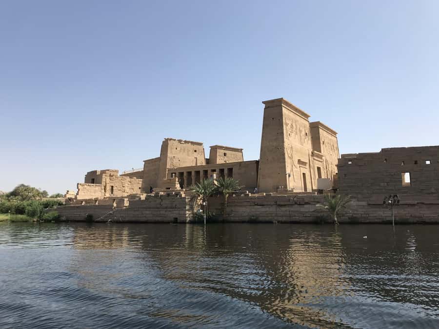 From Cairo: 4-Day Nile Cruise from Aswan to Luxor with Meals - Food and drinks: full-board helps, but drinks are mostly on you