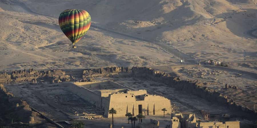 From Cairo: 5-Day Nile Cruise to Aswan & Balloon by Flights - Balloon day realities: wind, waiting, and staying calm