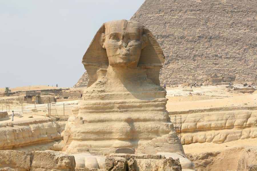 From Cairo: 5-Day Tour with Nile Cruise, Balloon, & Flights - Day 1 in Cairo: Giza, Egyptian Museum, camel ride, and a Nile dinner start
