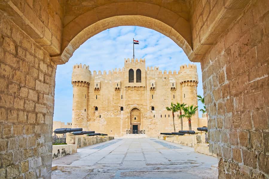 From Cairo Alexandria Catacombs, Citadel Day Trip with Lunch - Lunch in Alexandria, Seafood by the Water
