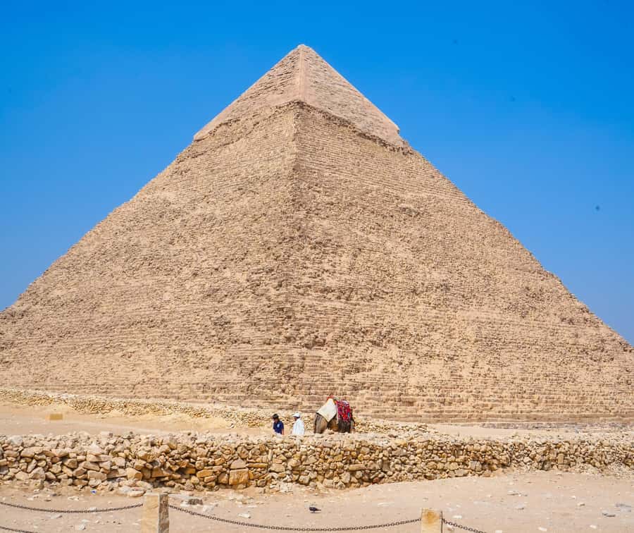From Cairo/Giza: Pyramids, Memphis, and Sakkara Day Tour - Giza Plateau: Great Pyramids, Valley Temple, and the Sphinx area