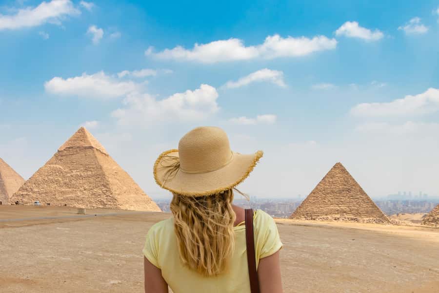 From Cairo: Half-Day Tour to Pyramids of Giza and the Sphinx - Hotel pickup to the plateau: starting the day the easy way