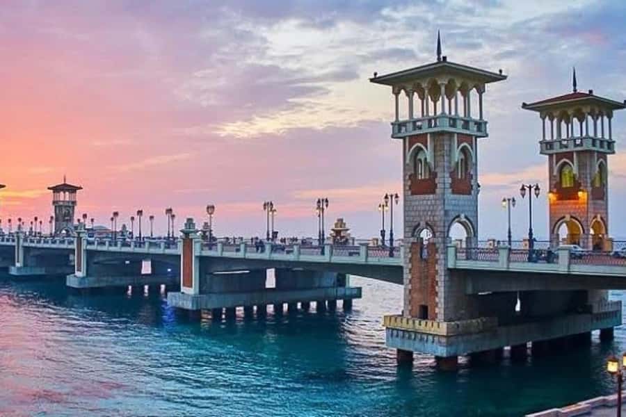 From Cairo: Private Full-Day Tour of Historical Alexandria - A 220 km morning run into ancient Alexandria