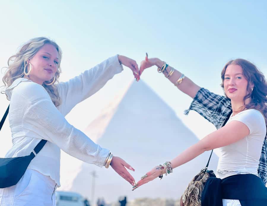 From Hurghada: Cairo and Giza Highlights Full-Day Tour - Guides that keep the day moving without making you feel rushed