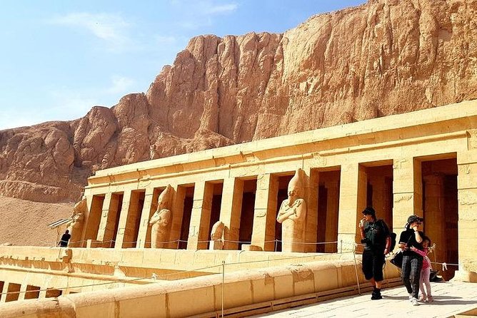 From Hurghada:Day Trip to Luxor and Valley of the Kings - Crossing to the west bank, Colossi of Memnon and the City of the Dead