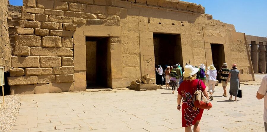 From Hurghada: Luxor Private Guided Tour - Karnak Temple and Kamak Temple Complex: Where Scale Hits You