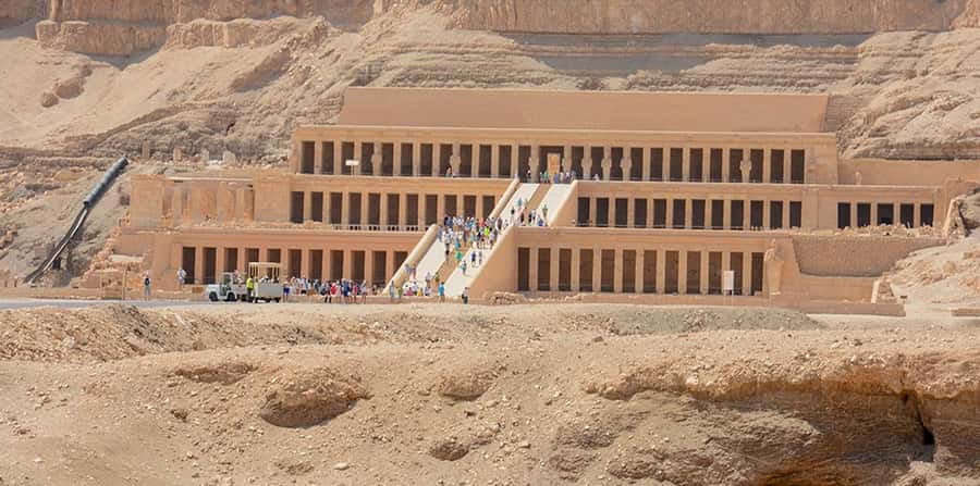 From Hurghada: Luxor Private Guided Tour - Lunch, Tickets, and Extras: What You Pay For Here