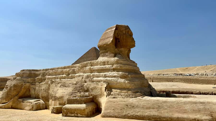 From Hurghada: Pyramids & Museum Small Group Tour by Van - Hurghada to Cairo: The Long Drive You Have to Plan For