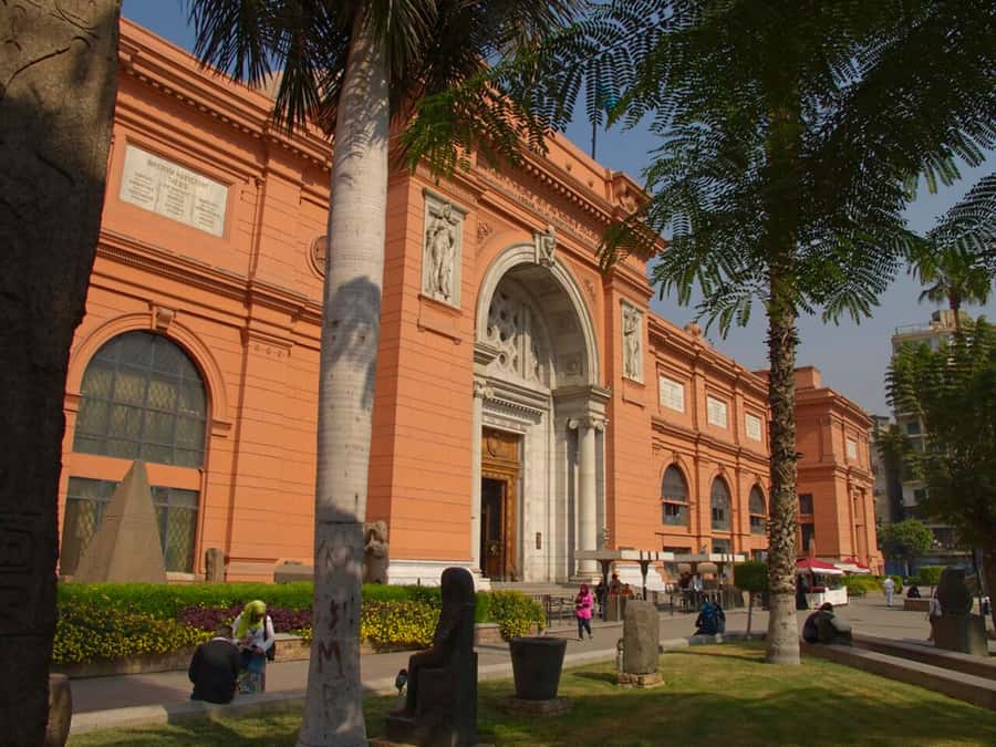 From Hurghada: Pyramids & Museum Small Group Tour by Van - Egyptian Museum of Antiquities: Make Your Time Count