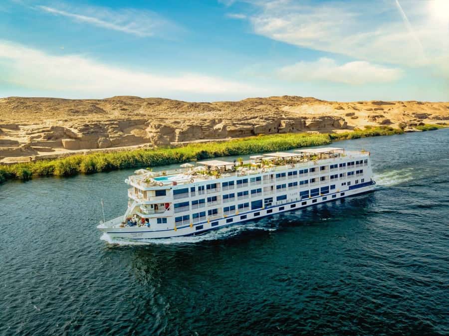 From Luxor: 3-Day Nile Cruise to Aswan with Private Guide - Your floating base: private cabin, meals, and Nile views