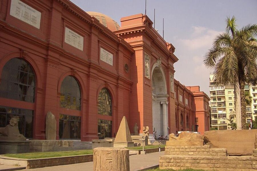 From Sharm El-Sheikh: Cairo's Pyramids: Full-Day By Flight - Giza Plateau: Great Pyramids, Valley Temple, and Sphinx