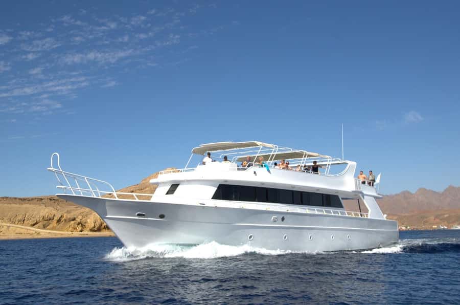 From Sharm: Ras Mohammed Cruise with Island Visit and Lunch - On board the yacht: what the day feels like once you sail