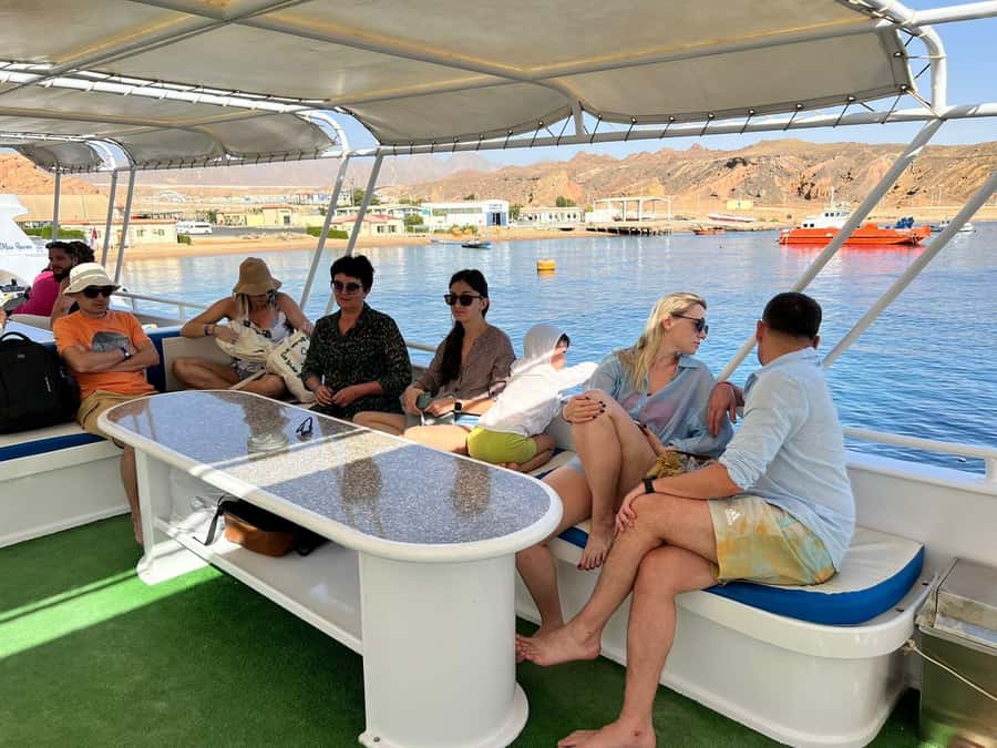 From Sharm: Ras Mohammed Cruise with Island Visit and Lunch - Optional intro dives: add-on fun, with real medical screening