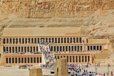 Full Day East Bank, West Bank, and Valley of the Queens in Luxor