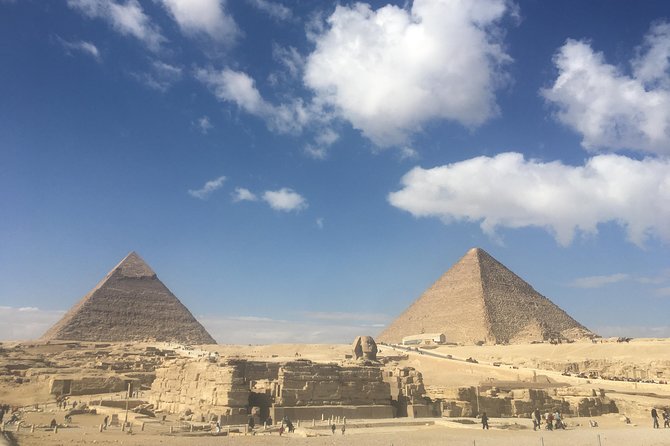 Full-Day Giza Pyramids and Egyptian Museum Private Tour - Giza Plateau Highlights: Cheops, Chephren, Mykerinus, and the Sphinx