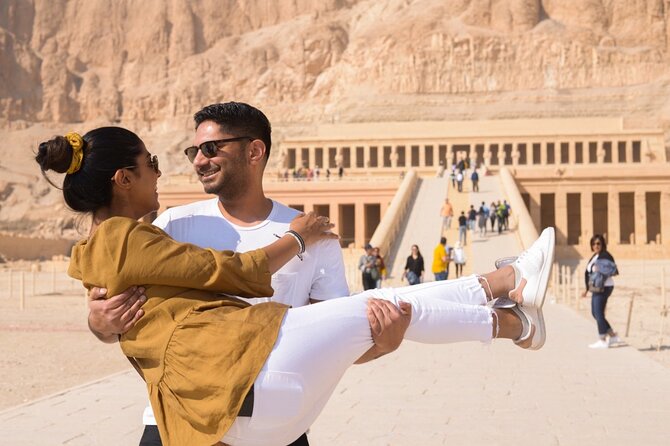 Full Day Private Luxor East & West Bank Tour With Egyptian Lunch - Karnak Temple: how to enjoy a place larger than most cities