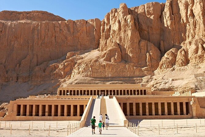 Full Day Tour to East and West Banks of Luxor - Crossing to the East Bank: Luxor Temple and Karnak on the Same Route