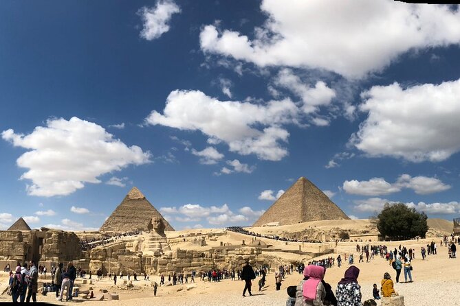 Full Day Tour to Giza Pyramids, Sphinx, Egyptian Museum, Khan el-Khalili Bazaar - Door-to-door transport and what a driver-guide actually solves