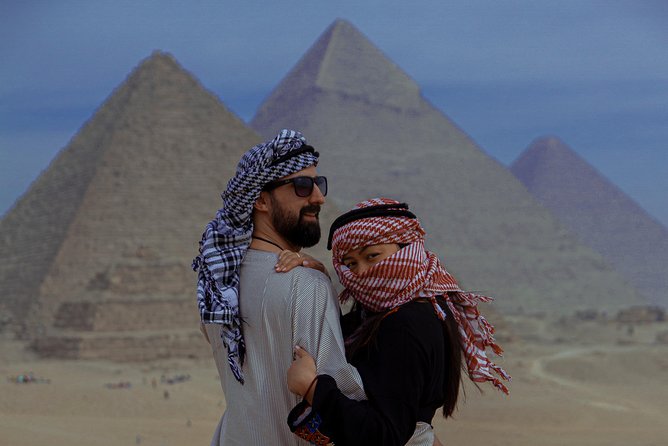 Full Day Tour to Giza Pyramids with Camel Ride and Egyptian Museum in Cairo - Khafre’s Pyramid: where the Sphinx story starts to click