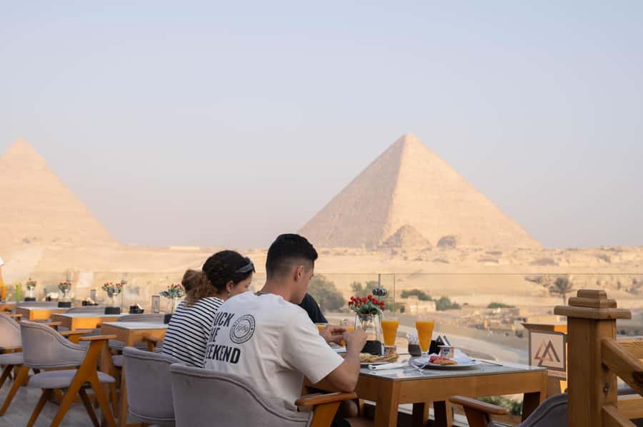 Giza: Dinner with Pyramids All Around You at Rooftop7000 - Price and Logistics: Is $90 Good Value?