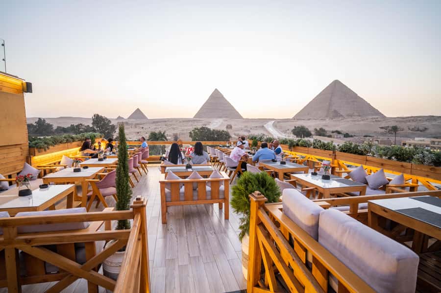 Giza: Dinner with Pyramids All Around You at Rooftop7000 - Best Fit: Who This Giza Dinner Works for