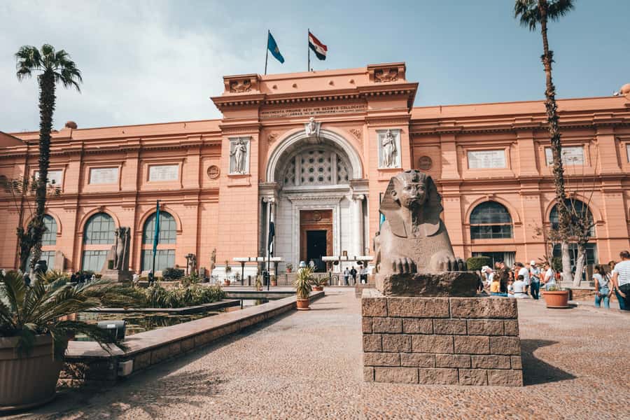 Giza: Egyptian Museum & Optional Khan el-Khalili Tour - Inside the Egyptian Museum: Tutankhamun and the 120,000-Artifact Scale