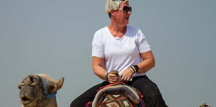 Giza: Pyramids at Sunset Guided Camel Tour - Hotel pickup and air-conditioned transport, the real time-saver