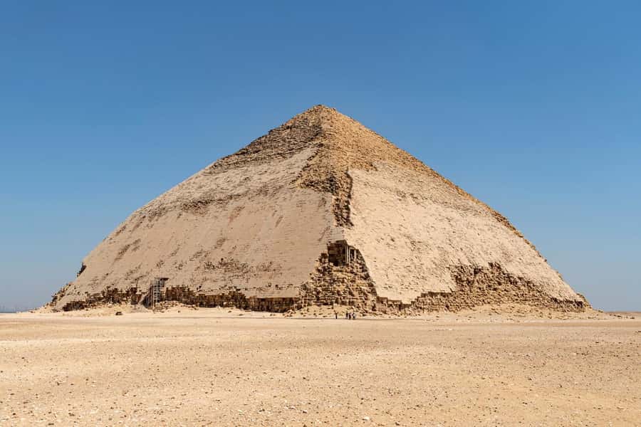 Giza: Sakkara, Memphis & Dahshur (Pyramid & Felucca Options) - Dahshur: Bent Pyramid and Red Pyramid with less crowd pressure