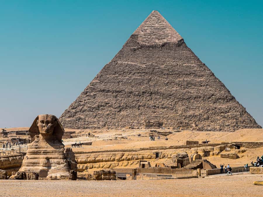 Giza Sunrise Pyramid Guided Tour With Camel Ride & Breakfast - The oriental breakfast: simple, included, and timed well