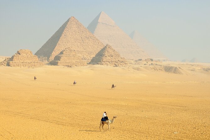 Guided Tour to Giza Pyramids, Museum, Citadel and Khan El Khalili - Giza Pyramids First: Scale, Timing, and the Sphinx Moment