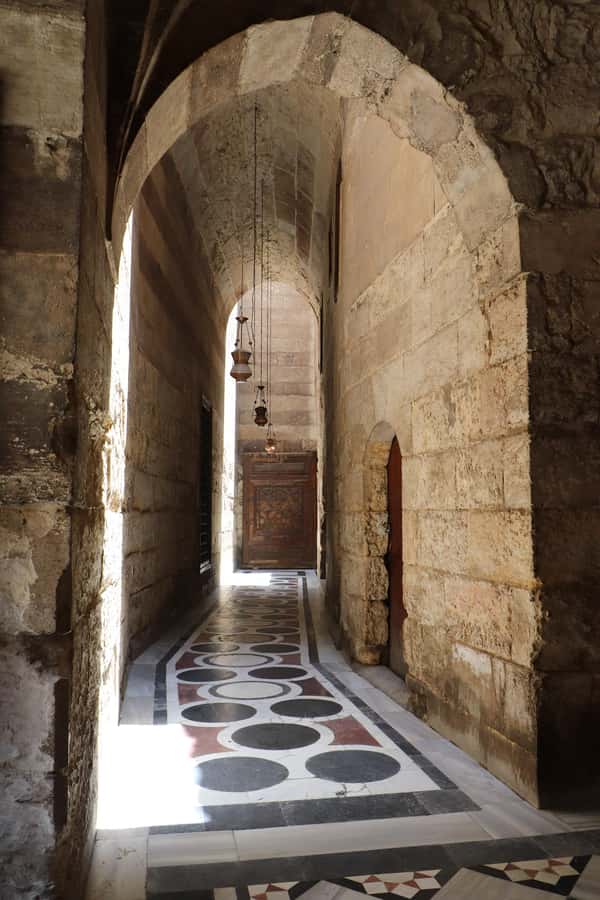 Half Day Tour: El Moez Street, Al Azhar Park and Bazar - Stop 3: Traditional Bazaar Time, Bargaining Without Stress