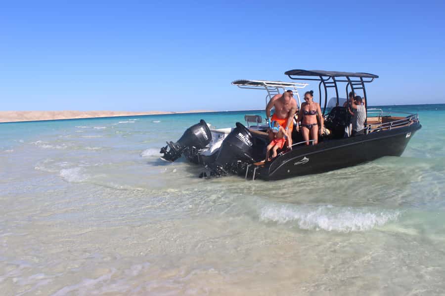 Hurghada: 4 Island Hopping Tour Dolphin, Snorkeling & Lunch - Entering The Day: Pickup, Harbor Timing, and Group Vibe