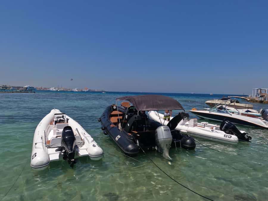 Hurghada: 4 Island Hopping Tour Dolphin, Snorkeling & Lunch - Lunch Box on the Boat: Simple, Included, and Actually Convenient