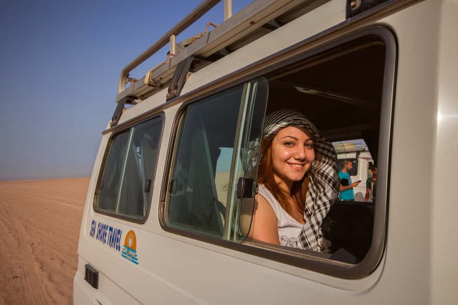 Hurghada: 6-Hour Jeep Desert Safari, Dinner, and Show - Who should book this, and who should skip it