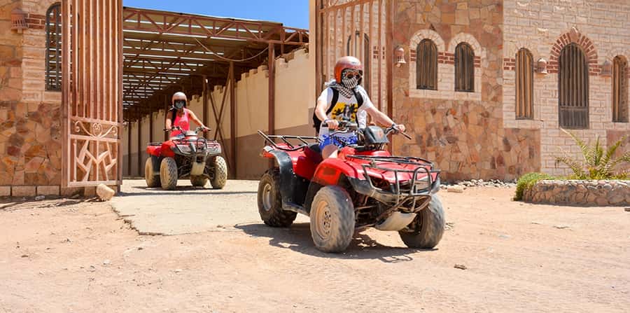Hurghada: ATV Tour with Camel Ride, Dinner Show & Stargazing - The Dinner Show Segment: Good Food, Different Stage Energy