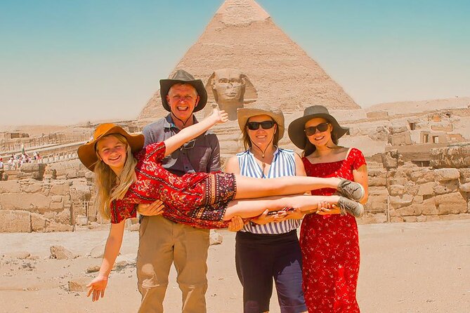 Hurghada: Cairo and Giza Highlights by mini Van with BBQ Lunch - The Egyptian Museum in Tahrir Square: how to make 60 minutes count