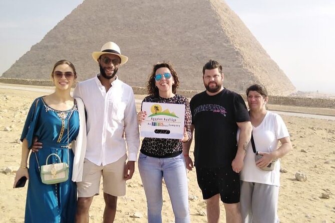 Hurghada Cairo Pyramids day tour by plane - Small group - Giza Pyramids, Great Sphinx, and Valley Temple in one guided run