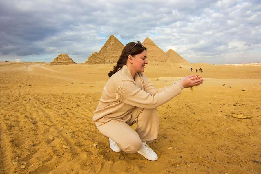 Hurghada: Cairo Pyramids, Sphinx & Egyptian Museum Day Trip - Price and Value: Is $93 Fair for a Hurghada to Cairo Day Trip?