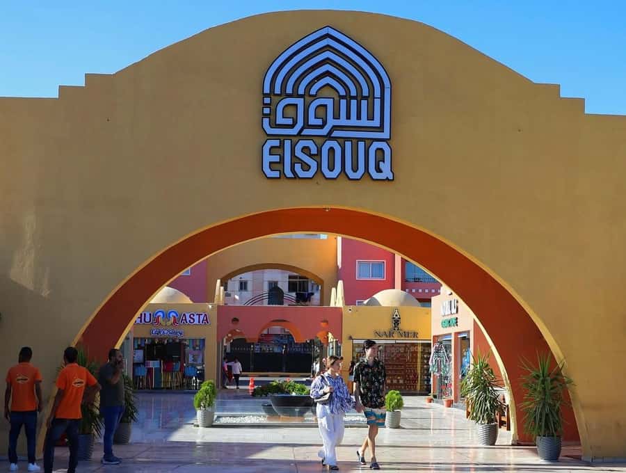 Hurghada: City Guided Tour with Local Market Stop - The Big Trade-Off: Short Tour, Quick Stops, and Walking in the Sun