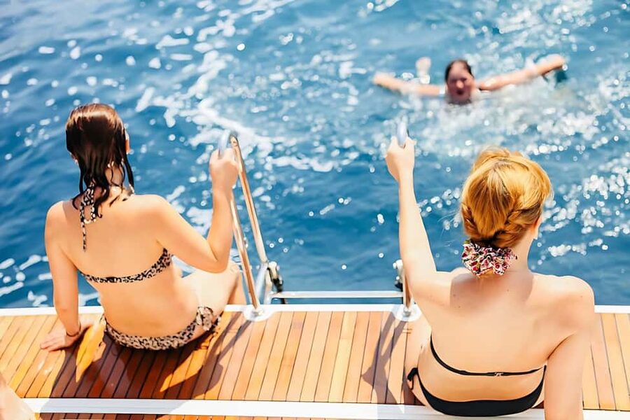 Hurghada: Dolphin Cruise with Snorkeling & Buffet Lunch - Lunch Onboard: Easy Fuel That Keeps the Day Moving