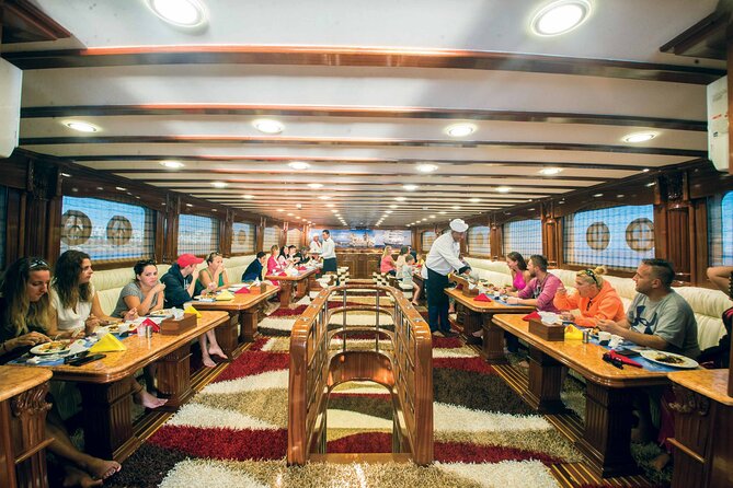 Hurghada: Elite VIP Cruise with Seafood and BBQ Buffet Lunch - A Six-Hour VIP Red Sea Day on a Four-Deck Boat
