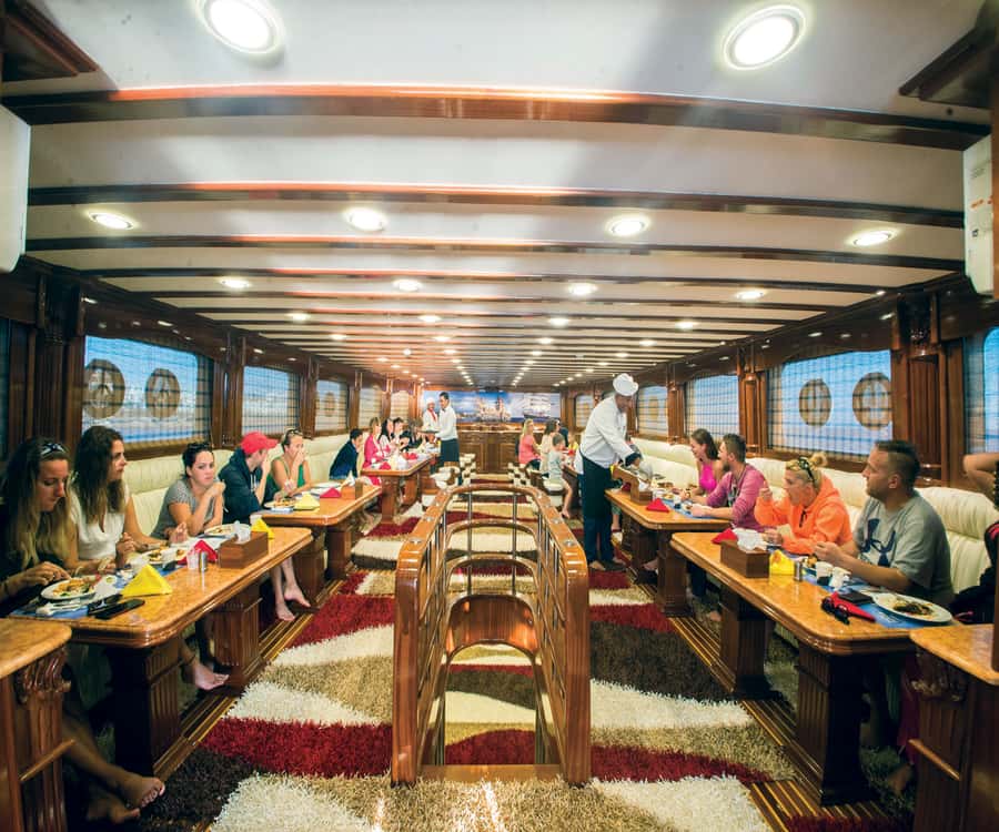 Hurghada: Elite vip snorkeling cruise with BBQ buffet lunch - Snorkeling stop two: how the guides keep you safe and confident