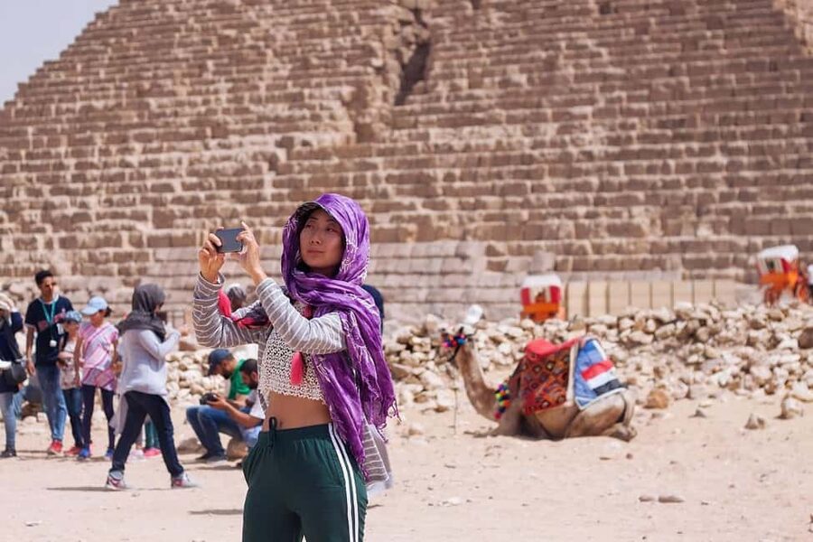Hurghada: Full-Day Tour to Cairo by Plane with Egyptologist - Egyptian Museum: what the guide helps you focus on