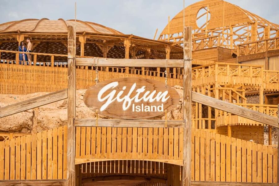 Hurghada: Giftun Island with breakfast, lunch & Water Sports - Orange Bay Island beach time and included water sports