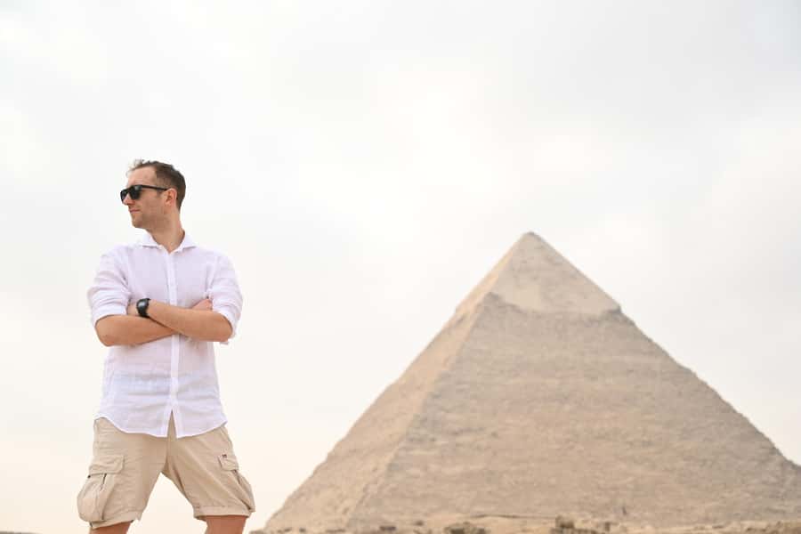 Hurghada: Giza Pyramids, Sphinx, Museum & Old Souq Day Trip - Hurghada to Giza, a long day with real payoff