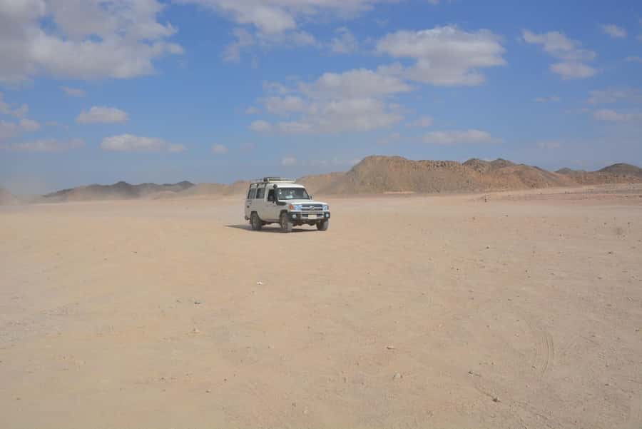 Hurghada: Jeep Safari with Camel Ride, Dinner and Show - Getting Ready: Pickup, Welcome Drink, and Safety Rules