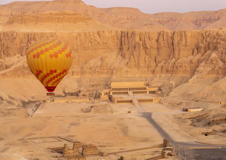 Hurghada: Luxor Hot Air Balloon Ride and Day Tour With Meals - Why this Luxor day starts in the dark and ends by the Nile