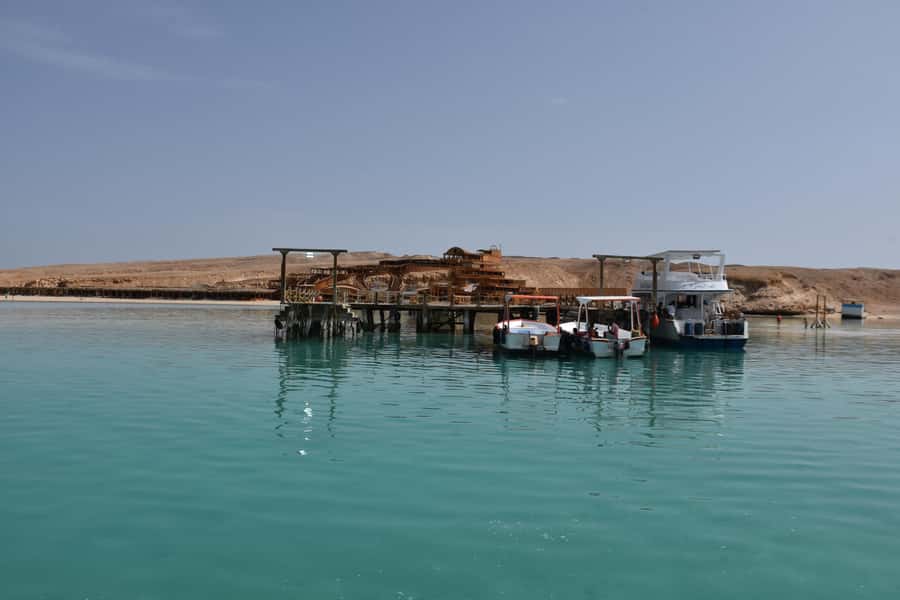 Hurghada: Luxury Giftun island w/snorkeling/lunch & Massage - Two snorkeling stops: what you are likely to see and how to enjoy it