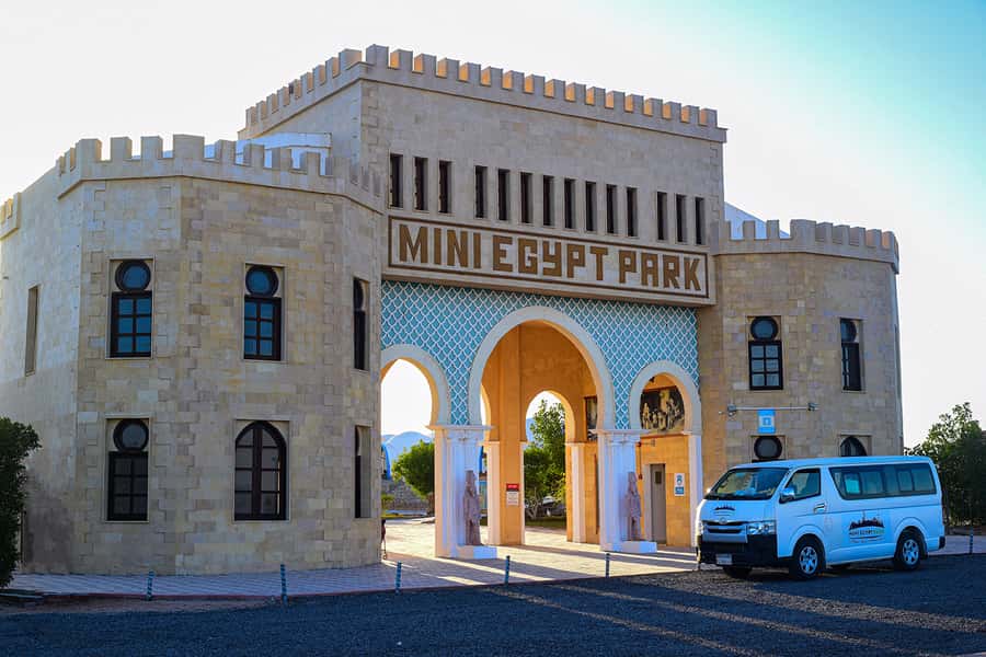Hurghada: Mini Egypt Park Entry Ticket, Tour, and Transfers - Who this tour suits best (and who should rethink it)