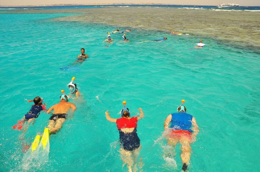 Hurghada: Orange Bay & Giftun Island, Snorkeling With Lunch - Languages and crew experience: what communication feels like